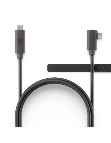 Meta Quest - cavo di collegamento USB visto da vicino