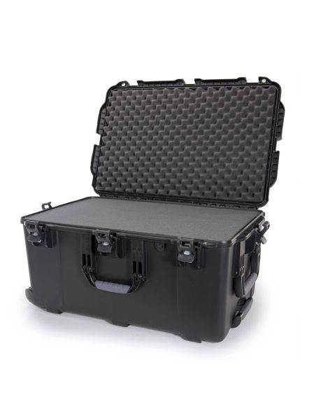 Nanuk 975 mit gepolstertem Trennwand, offen mit Schaumstoff