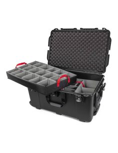 Nanuk 975 with padded divider 2