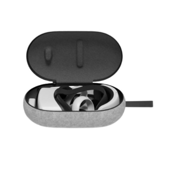 Meta Quest - Carrying Case opened