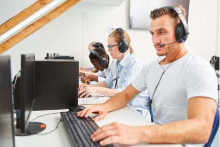Hotline technique pour la gestion des &eacute;quipements AR/VR